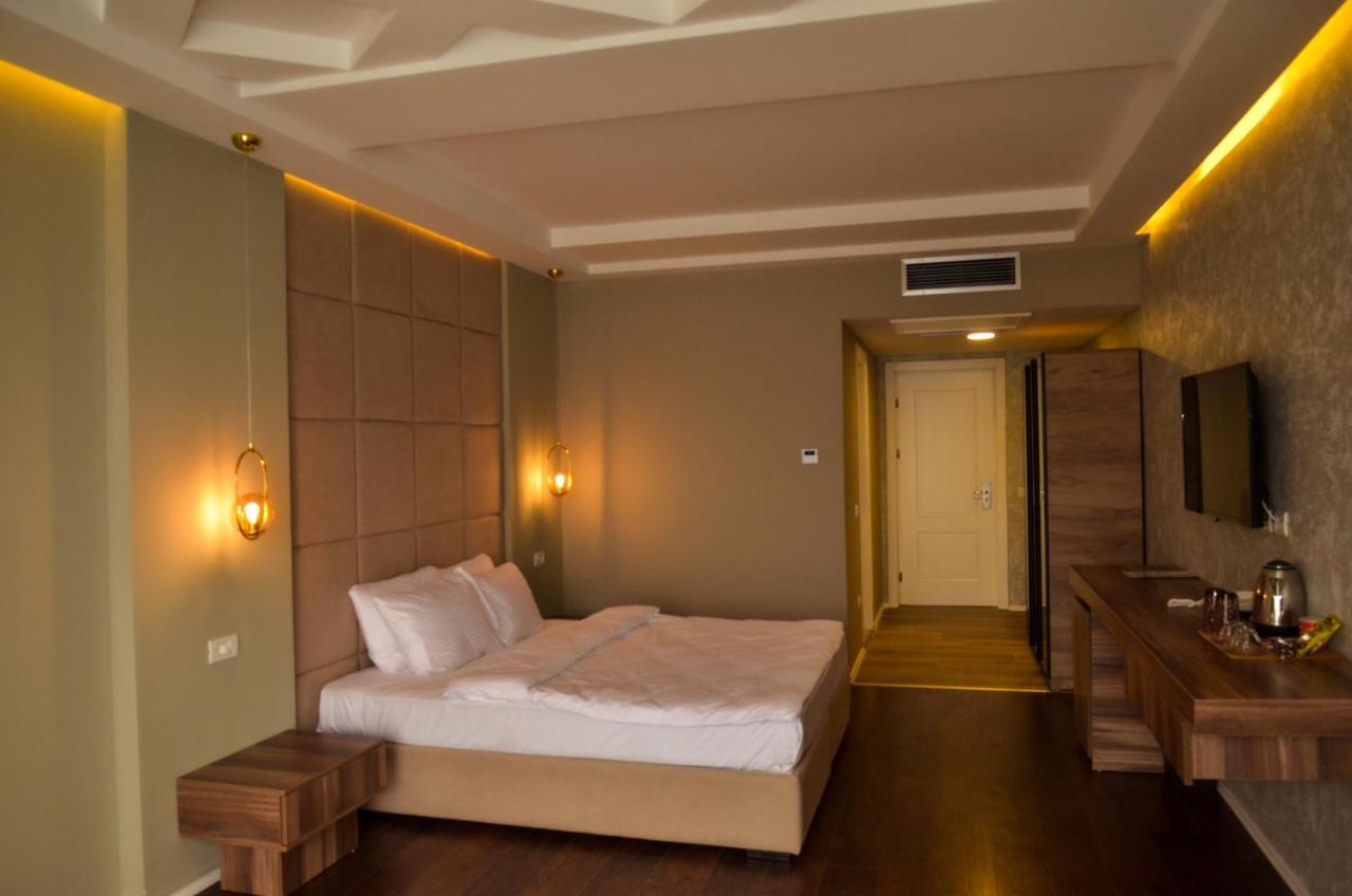 Hotel Cami Debar Esterno foto