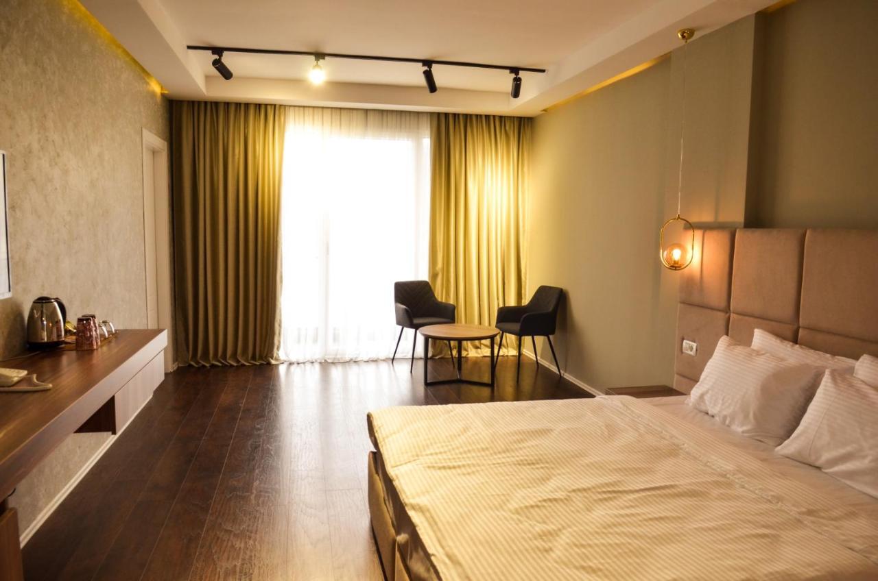 Hotel Cami Debar Esterno foto